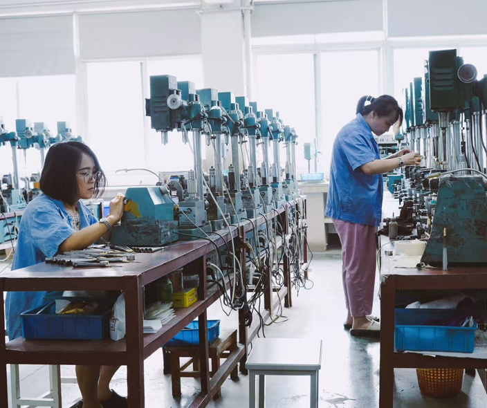 PCD-Wire-Drawing-Dies-for-Cable-Manufacturer